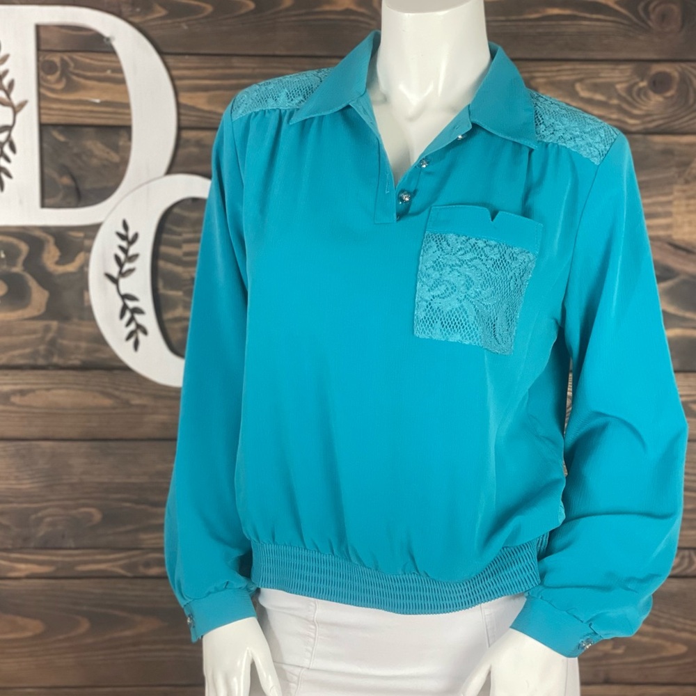GRAFF 1970's Vintage Front‎ Pocket Quarter Bomber Blouse Lace Crystal Flower